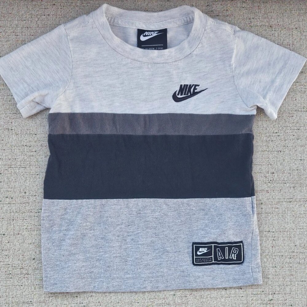 Nike Air Kids Tee BlackGrat Short Sleeve T Shirt Size 3T 2-3 years 92-98cmee